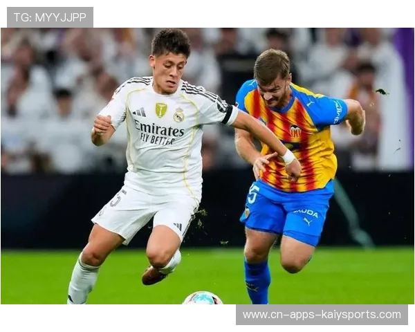 足球FIFPRO年度最佳11人！姆巴佩、贝林厄姆、登贝莱、亚马尔入选，2020最佳阵容足球fifa