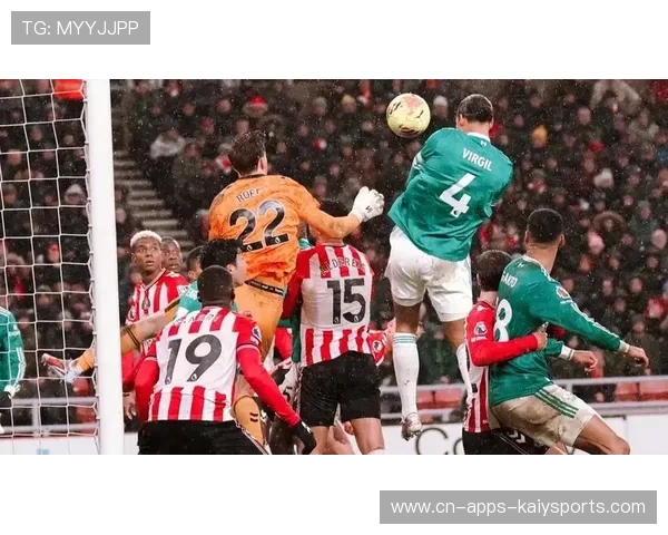 萨拉赫倒三角回做助攻，利物浦门前推射得手